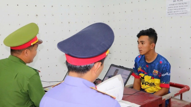 Đồng Tháp: Khởi tố nam thanh niên cướp tài sản sau khi dùng ma túy