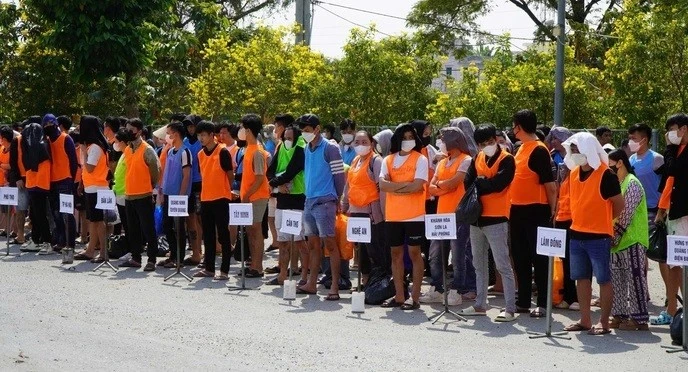 Đồng Tháp tiếp nhận 164 công dân Việt Nam từ Campuchia