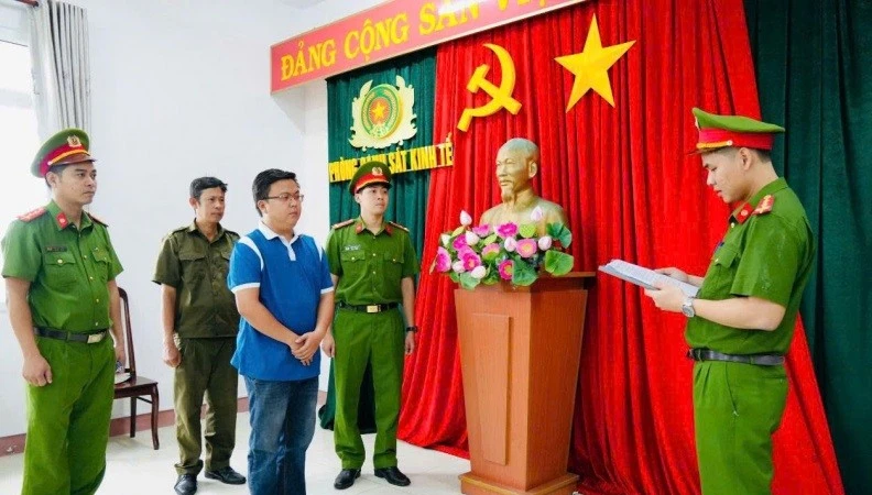 Đắk Lắk khởi tố cửa hàng trưởng xăng dầu tham ô hơn 7,3 tỷ đồng