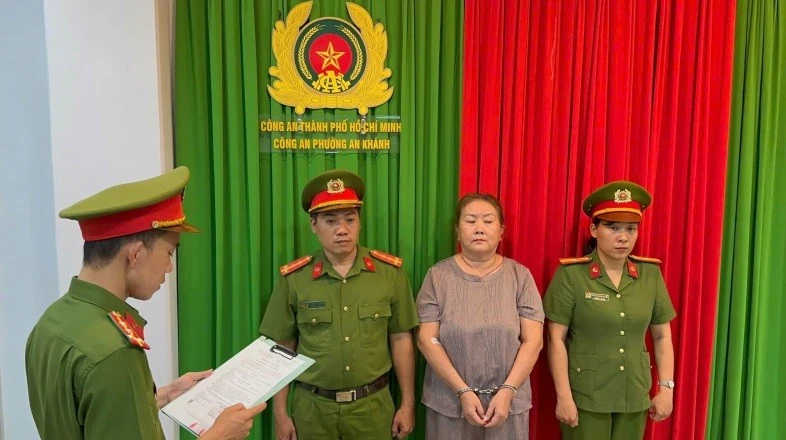 TPHCM: Bắt tạm giam chủ bãi đất trống xả thải trái phép gần 2.900 tấn