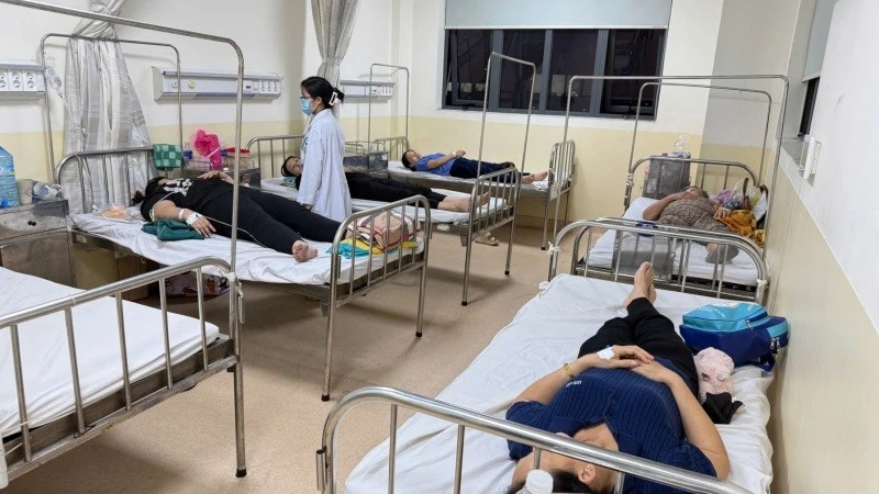 TPHCM: 79 người nhập viện nghi ngộ độc thực phẩm