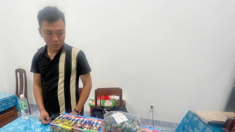 Gia Lai: Phát hiện vụ tàng trữ 9,6kg pháo nổ tại phường Hoài Nhơn Tây