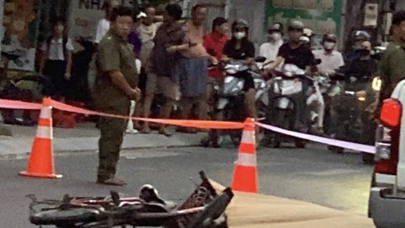 Lâm Đồng: Va chạm xe tải và xe đạp điện, một phụ nữ tử vong