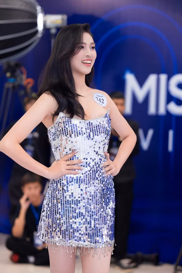 Mới đây, vòng casting offline khu vực miền Nam của cuộc thi Hoa hậu Sinh viên Việt Nam 2025 đã diễn ra tại TP HCM, thu hút sự tham gia của hàng trăm thí sinh đến từ nhiều trường đại học, cao đẳng trên toàn miền Nam.