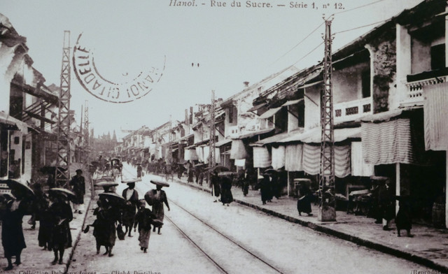 Loạt ảnh 36 phố phường ở Hà Nội hơn 100 năm trước - Hình 10 Loat anh 36 pho phuong o Ha Noi hon 100 nam truoc-Hinh-10