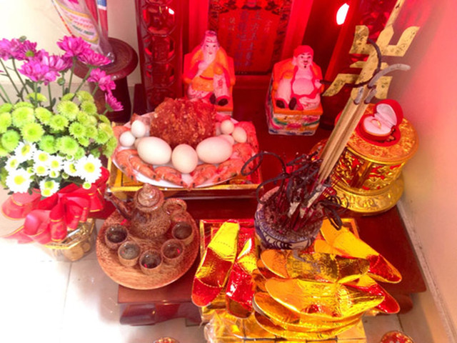 Mâm cơm cúng Thần Tài cần chuẩn bị những gì? Mam com cung Than Tai can chuan bi nhung gi?