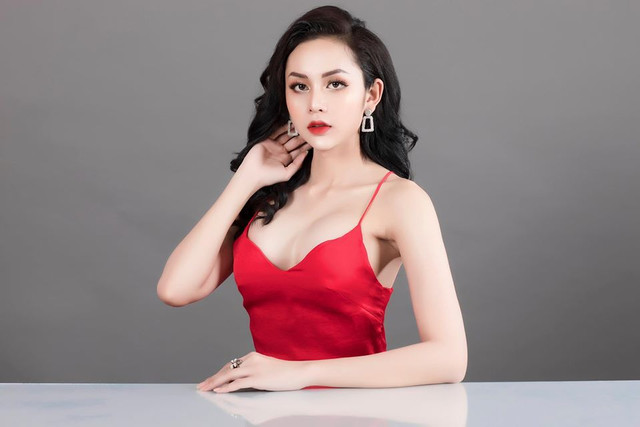 Trải qua nhiều ca phẫu thuật, 'Thánh lô tô' Lương Trung Kiên trở nên nữ tính hơn Trai qua nhieu ca phau thuat, 'Thanh lo to' Luong Trung Kien tro nen nu tinh hon