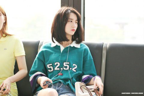 Ngắm vòng eo con kiến của Binnie (Oh My Girl) - Hình 9 Ngam vong eo con kien cua Binnie (Oh My Girl)-Hinh-9