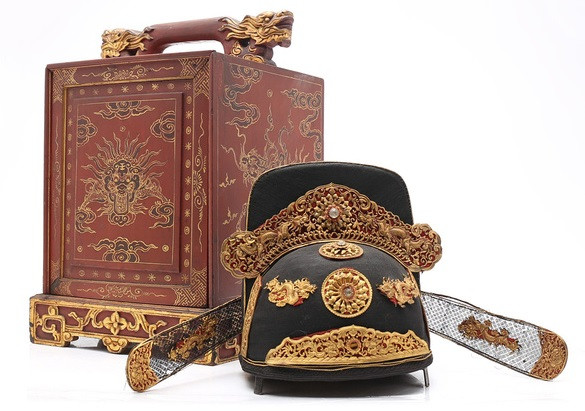 Mũ quan triều Nguyễn được bán với giá gần 16 tỷ đồng Mu quan trieu Nguyen duoc ban voi gia gan 16 ty dong