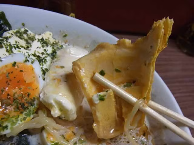 Ky la mon mi ramen tron kem oc que kho hieu cua nguoi Nhat-Hinh-7