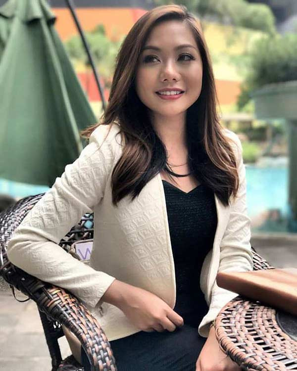 Gu thời trang sành điệu của bạn gái cầu thủ "đáng gờm" nhất đội Malaysia - Hình 5 Gu thoi trang sanh dieu cua ban gai cau thu