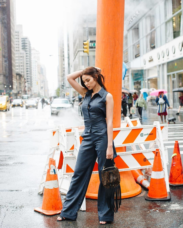 Ngắm gu thời trang đẹp mê mẩn của Tân hoa hậu Hoàn Vũ Catriona Gray - Hình 6 Ngam gu thoi trang dep me man cua Tan hoa hau Hoan Vu Catriona Gray-Hinh-6