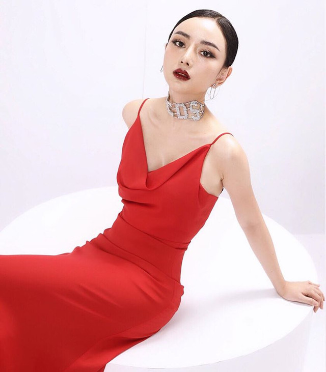 Vẻ đẹp sang chảnh của hot girl khiến tỷ phú Thái 'đổ gục' - Hình 10 Ve dep sang chanh cua hot girl khien ty phu Thai 'do guc'-Hinh-10