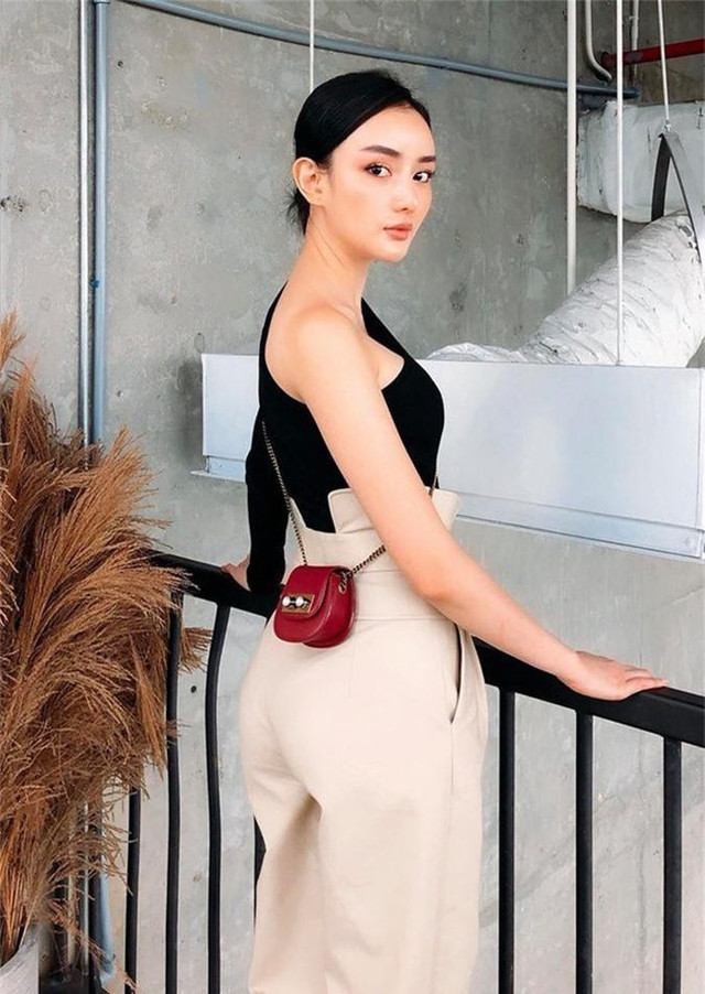 Vẻ đẹp sang chảnh của hot girl khiến tỷ phú Thái 'đổ gục' - Hình 8 Ve dep sang chanh cua hot girl khien ty phu Thai 'do guc'-Hinh-8