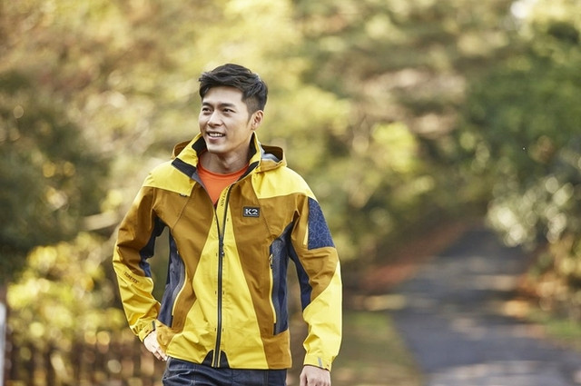 'Chết mê' vẻ đẹp của Hyun Bin, nam chính 'Hạ cánh nơi anh' - Hình 9 'Chet me' ve dep cua Hyun Bin, nam chinh 'Ha canh noi anh'-Hinh-9