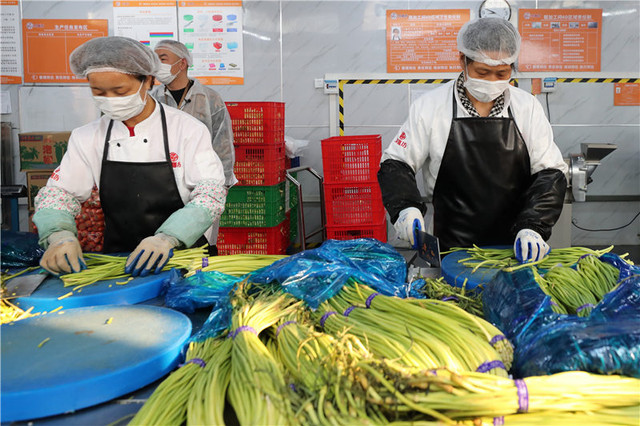 Có gì trong nhà bếp nấu 20.000 suất ăn cho bệnh nhân nhiễm COVID-19 ở Vũ Hán Co gi trong nha bep nau 20.000 suat an cho benh nhan nhiem COVID-19 o Vu Han