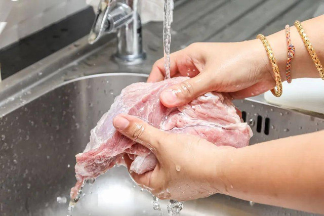 3 kiểu để thực phẩm lâu trong tủ lạnh gây ung thư 3 kieu de thuc pham lau trong tu lanh gay ung thu