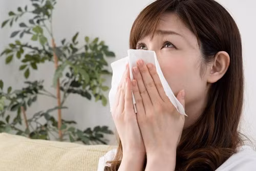 Những biểu hiện đau họng cảnh báo ung thư tuyến giáp Nhung bieu hien dau hong canh bao ung thu tuyen giap