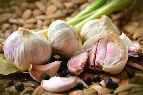 Cách ăn tỏi trở nên vô ích - Hình 2 Cach an toi tro nen vo ich-Hinh-2