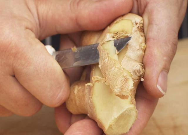 Sự khác biệt giữa tác dụng của gừng gọt vỏ và không gọt vỏ - Hình 2 Su khac biet giua tac dung cua gung got vo va khong got vo-Hinh-2