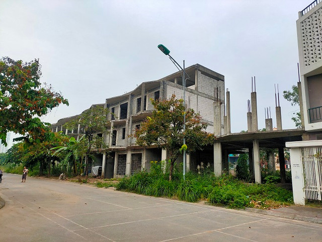 Khu đô thị mới Nam đường 32: Những móng nhà tiền tỷ để... trồng rau - Hình 3 Khu do thi moi Nam duong 32: Nhung mong nha tien ty de... trong rau-Hinh-3