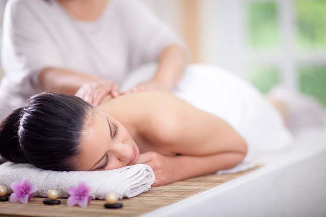 Lý do hai bộ phận trên cơ thể phụ nữ tuyệt đối không massage - Hình 4 Ly do hai bo phan tren co the phu nu tuyet doi khong massage-Hinh-4