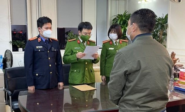 Giám đốc CDC nhận hối lộ và loạt lãnh đạo Hải Dương bị xem xét kỷ luật trong vụ án kit test - Hình 8 Giam doc CDC nhan hoi lo va loat lanh dao Hai Duong bi xem xet ky luat trong vu an kit test-Hinh-8