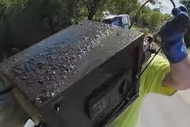 Cặp vợ chồng người Mỹ đã vô tình tìm thấy "kho báu" khi câu cá - Hình 3 Cap vo chong nguoi My da vo tinh tim thay