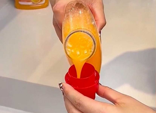 Uống nhầm nước giặt hương cam, bé trai phải cấp cứu Uong nham nuoc giat huong cam, be trai phai cap cuu