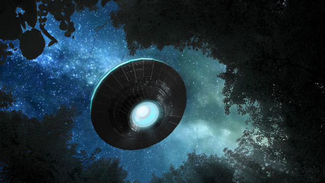 Tiết lộ cuộc chạm trán bất ngờ giữa UFO và chiến đấu cơ Tiet lo cuoc cham tran bat ngo giua UFO va chien dau co