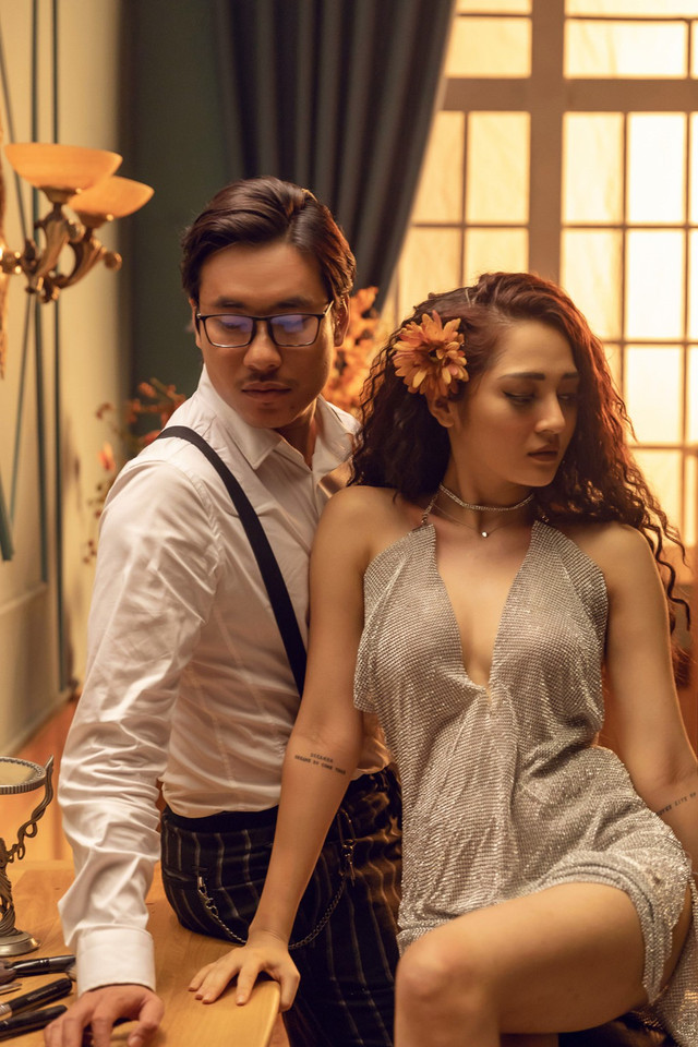 Cẩm Ly hát “Mồ tổ cha mày”..., câu chửi tục hay là mắng yêu? - Hình 2 Cam Ly hat “Mo to cha may”..., cau chui tuc hay la mang yeu?-Hinh-2