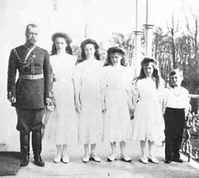 Loi nguyen nghiet nga nao khien gia dinh Sa hoang chet tham?-Hinh-10