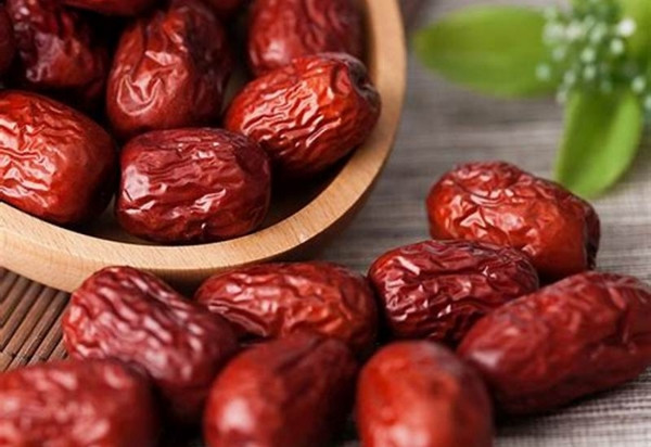 Những người không nên ăn táo đỏ kẻo rước họa vào thân Nhung nguoi khong nen an tao do keo ruoc hoa vao than