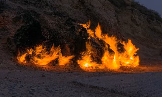 Bi an ngon lua “bat tu” ngan nam khong tat du mua gio, tuyet roi