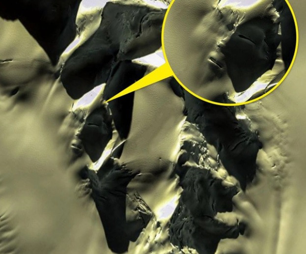 Google Maps phát hiện những hình ảnh cực kỳ bí ẩn - Hình 3 Google Maps phat hien nhung hinh anh cuc ky bi an-Hinh-3