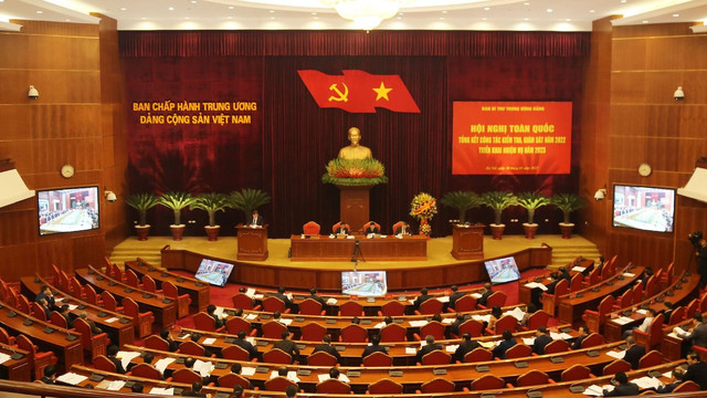 10 Ủy viên, nguyên Ủy viên Trung ương bị kỷ luật trong năm 2022 10 Uy vien, nguyen Uy vien Trung uong bi ky luat trong nam 2022
