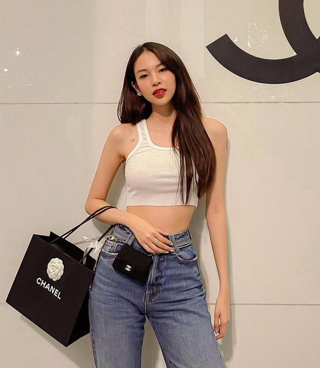 Sao Việt khoe eo thon trong trang phục croptp đón hè - Hình 7 Sao Viet khoe eo thon trong trang phuc croptp don he-Hinh-7