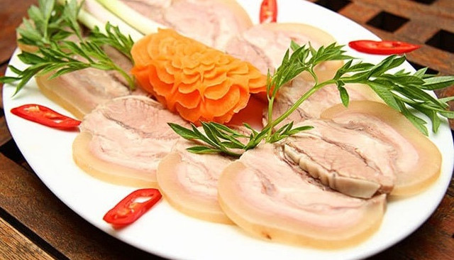 Hương vị đặc trưng của đặc sản bò tơ Củ Chi được ví như thịt bò Kobe - Hình 7 Huong vi dac trung cua dac san bo to Cu Chi duoc vi nhu thit bo Kobe-Hinh-7