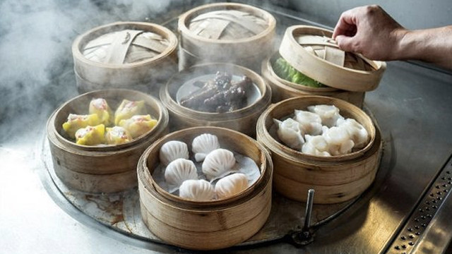 Thưởng thức các món bánh độc lạ trong phố người Hoa ở Sài Gòn - Hình 8 Thuong thuc cac mon banh doc la trong pho nguoi Hoa o Sai Gon-Hinh-8