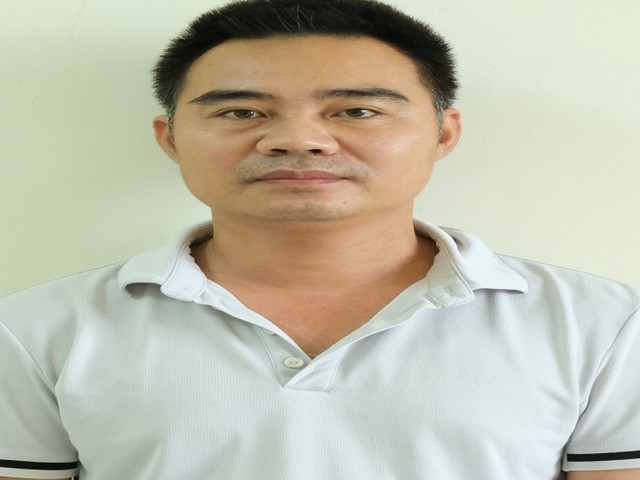 Hai đại gia ở Hà Tĩnh cầm súng dọa bắn nhau là ai? - Hình 6 Hai dai gia o Ha Tinh cam sung doa ban nhau la ai?-Hinh-6