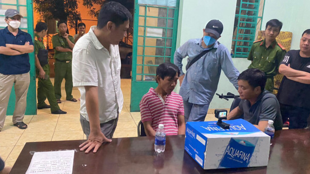 Thanh niên dùng súng cướp ngân hàng ở Đồng Nai khai gì? Thanh nien dung sung cuop ngan hang o Dong Nai khai gi?