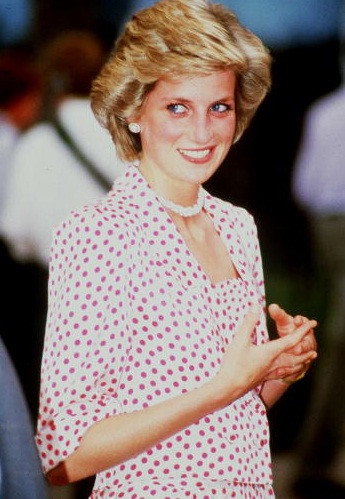 Trang phục Công nương Diana như nào mà vẫn là xu hướng thời trang thế giới? - Hình 5 Trang phuc Cong nuong Diana nhu nao ma van la xu huong thoi trang the gioi?-Hinh-5