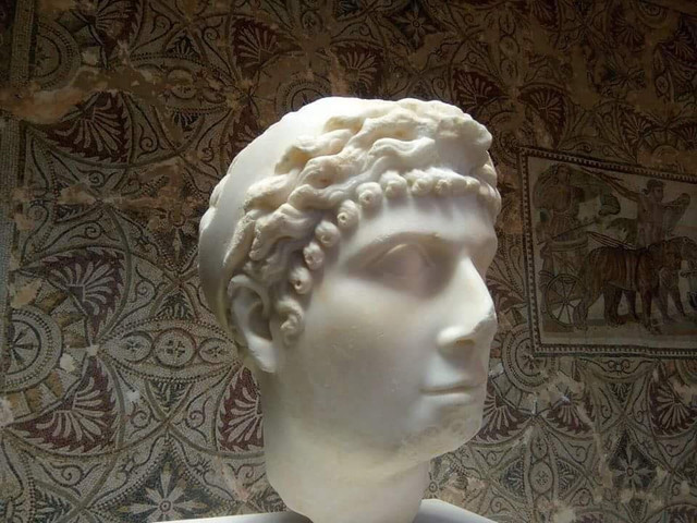 Hé lộ số phận bí ẩn cặp sinh đôi của Nữ hoàng Ai Cập Cleopatra - Hình 9 He lo so phan bi an cap sinh doi cua Nu hoang Ai Cap Cleopatra-Hinh-9