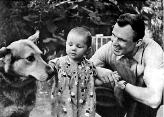 Ảnh đời thường của nhà du hành đầu tiên bay vào vũ trụ - Hình 9 Anh doi thuong cua nha du hanh dau tien bay vao vu tru-Hinh-9