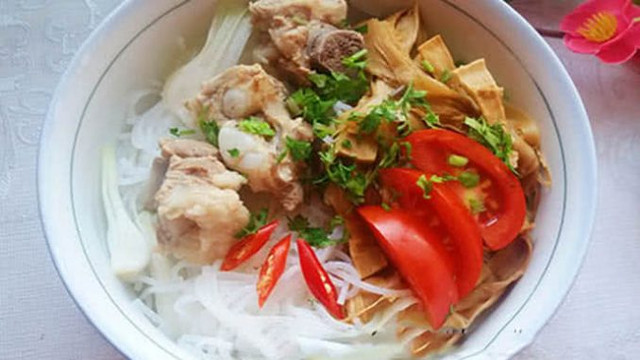 Những món ngon từ sườn lợn dễ làm mà cực kỳ tốn cơm - Hình 12 Nhung mon ngon tu suon lon de lam ma cuc ky ton com-Hinh-12