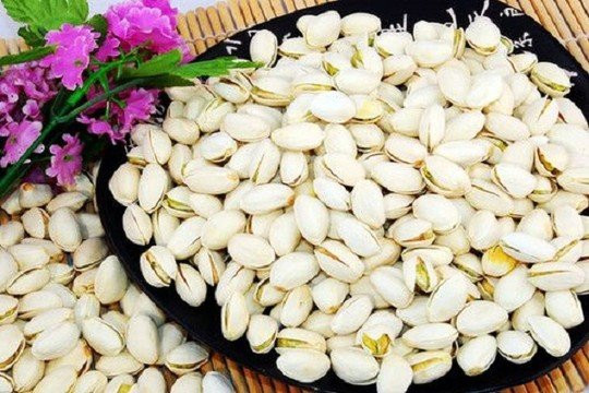Những thực phẩm Tết “ngậm” hóa chất nên hạn chế ăn - Hình 3 Nhung thuc pham Tet “ngam” hoa chat nen han che an-Hinh-3