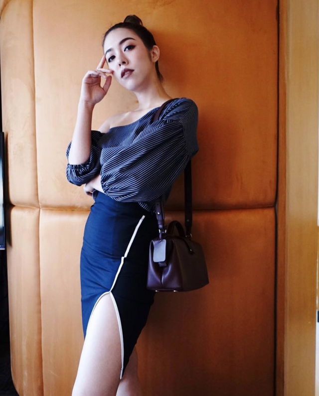Tiểu thư nhà tỷ phú sinh ra trong nhung lụa ăn mặc cực sang chảnh - Hình 3 Tieu thu nha ty phu sinh ra trong nhung lua an mac cuc sang chanh-Hinh-3