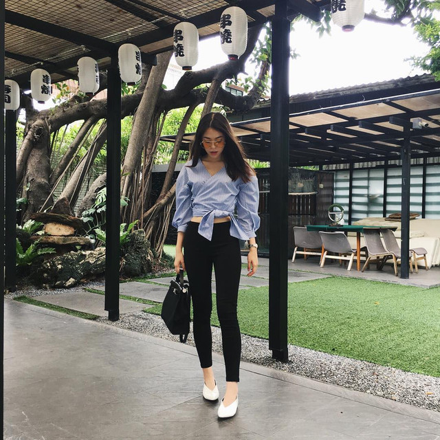 Tiểu thư nhà tỷ phú sinh ra trong nhung lụa ăn mặc cực sang chảnh - Hình 8 Tieu thu nha ty phu sinh ra trong nhung lua an mac cuc sang chanh-Hinh-8