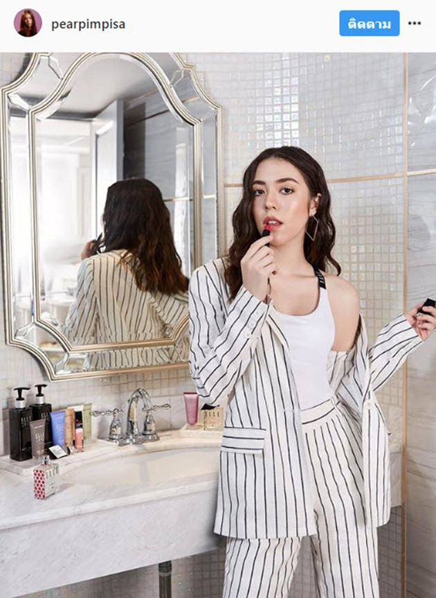 Tiểu thư nhà tỷ phú sinh ra trong nhung lụa ăn mặc cực sang chảnh - Hình 10 Tieu thu nha ty phu sinh ra trong nhung lua an mac cuc sang chanh-Hinh-10