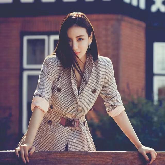 Me man thoi trang sang chanh cua ai nu ty phu Singapore xinh nhu hoa hau-Hinh-4